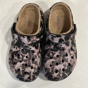 Used tie-dye crocs